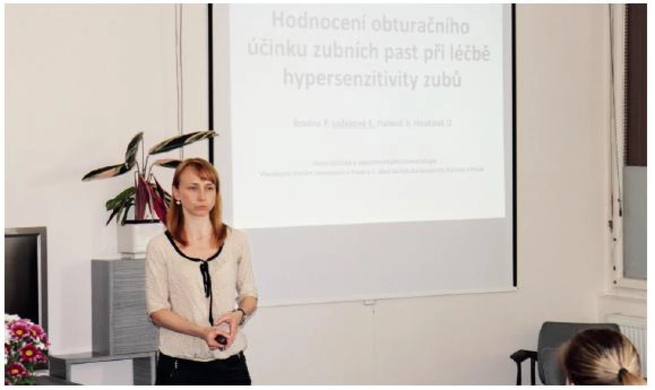 MUDr. Ložeková z pražského pracoviště ÚKES hovořila o léčbě senzitivity zubů