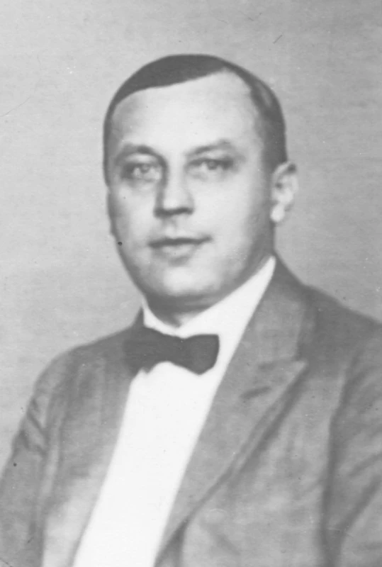 Prof. Dr. med. Josef Hohlbaum. Snímek z roku 1936 (ze soukromého archivu Dr. med. K. Hohlbauma)
Fig. 3. Prof. Josef Hohlbaum, M.D. Picture from year 1936 (Private archive of Dr. K. Hohlbaum)