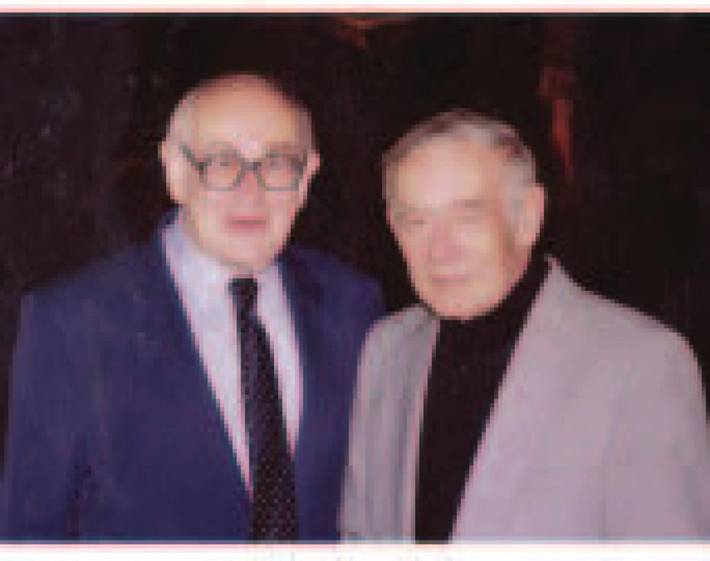 Autoři somatomedinů a somatostatinu – prof. Marek s prof. L. Krulichem v roce 2000.