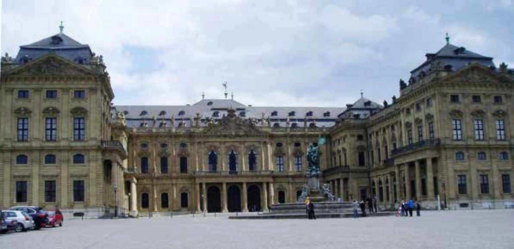 Rezidenčný palác vo Würzburgu