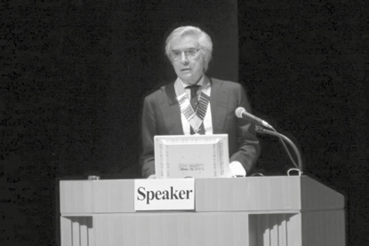 profesor Santo Davide Ferrara,
prezident International Academy of Legal Medicine